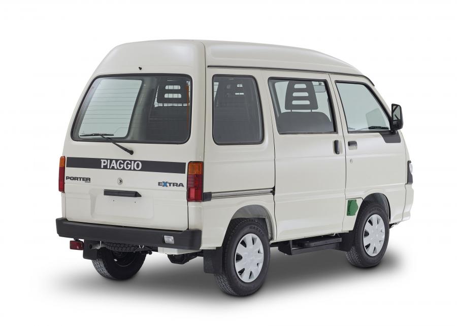  Piaggio Porter Glass Van Electric 2010 года  (фото 5 из 6)